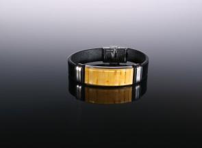 Men's bracelet with natural amber