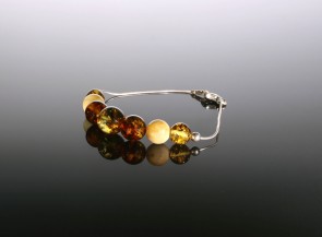 Sterling silver bracelet with natural amber beads
